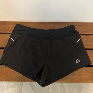 Reebok Athletic Shorts size L